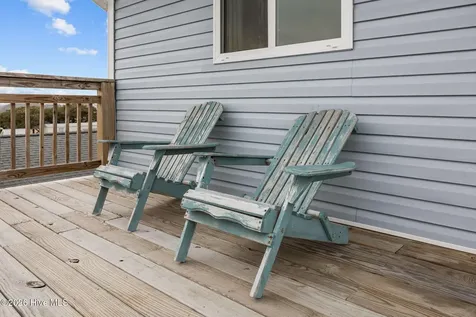8020 8th Street Surf City NC 28445