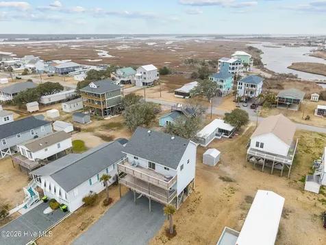 8020 8th Street Surf City NC 28445