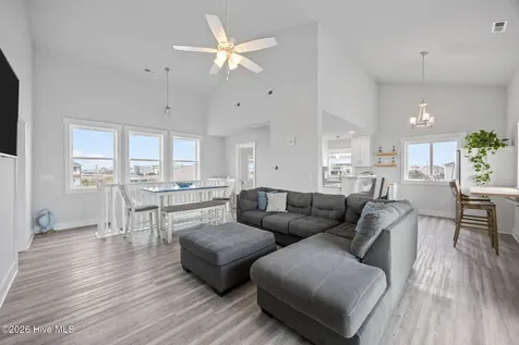 8020 8th Street Surf City NC 28445