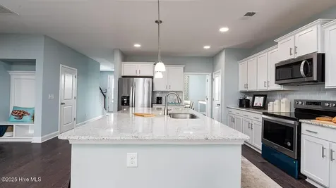 2107 Marietta Circle NW Ash NC 28420