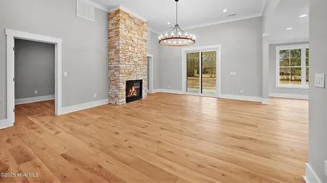 2827 Landing Circle Grimesland NC 27837
