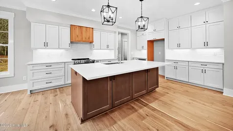 2827 Landing Circle Grimesland NC 27837