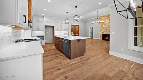 2827 Landing Circle Grimesland NC 27837