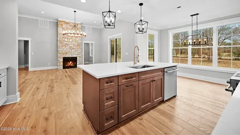 2827 Landing Circle Grimesland NC 27837