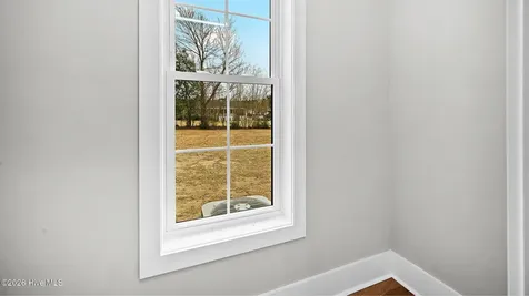 2827 Landing Circle Grimesland NC 27837