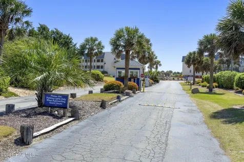1904 E Fort Macon Road Atlantic Beach NC 28512