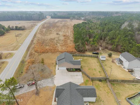 836 Queens Creek Road Hubert NC 28539