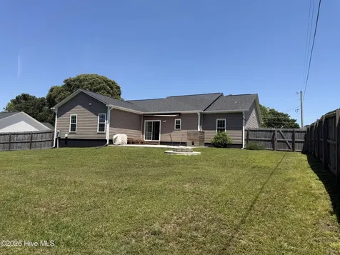 836 Queens Creek Road Hubert NC 28539
