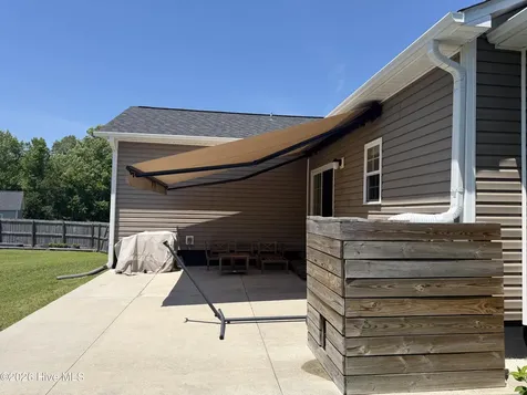 836 Queens Creek Road Hubert NC 28539