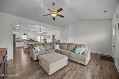 836 Queens Creek Road Hubert NC 28539
