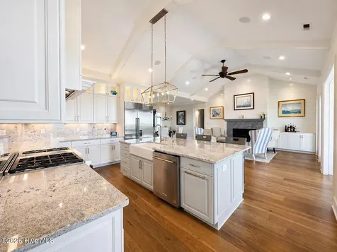 76 Soundside Drive Oriental NC 28571