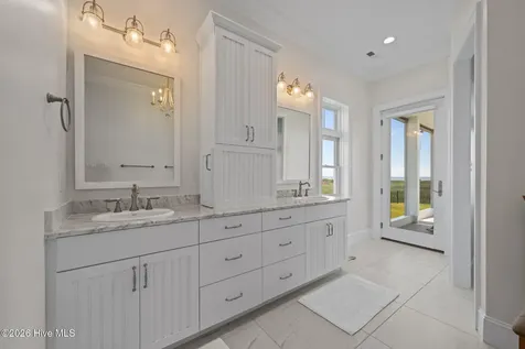 76 Soundside Drive Oriental NC 28571