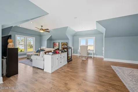 76 Soundside Drive Oriental NC 28571
