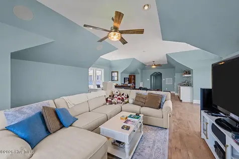 76 Soundside Drive Oriental NC 28571