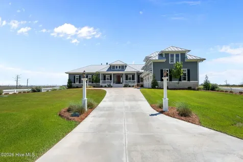 76 Soundside Drive Oriental NC 28571