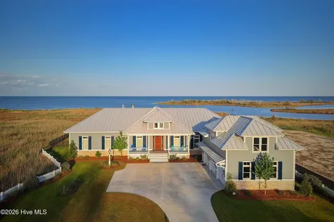 76 Soundside Drive Oriental NC 28571
