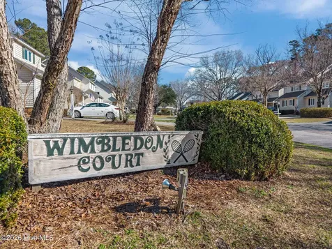 3825 Appleton Way Wilmington NC 28412