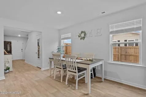 402 Folkstone Road Holly Ridge NC 28445