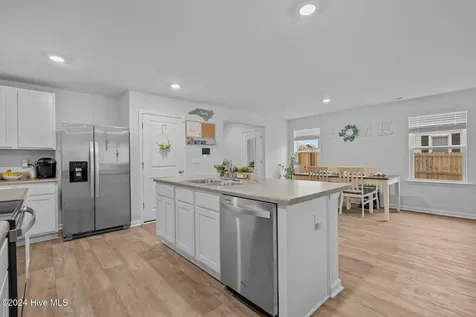 402 Folkstone Road Holly Ridge NC 28445