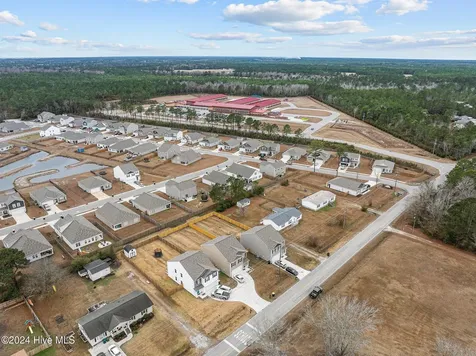 402 Folkstone Road Holly Ridge NC 28445