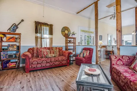 295 Henry Dunn Pickett Road Beulaville NC 28518