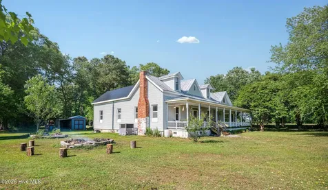 295 Henry Dunn Pickett Road Beulaville NC 28518
