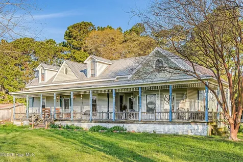 295 Henry Dunn Pickett Road Beulaville NC 28518