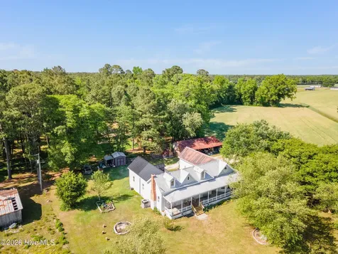 295 Henry Dunn Pickett Road Beulaville NC 28518