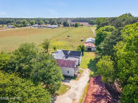 295 Henry Dunn Pickett Road Beulaville NC 28518