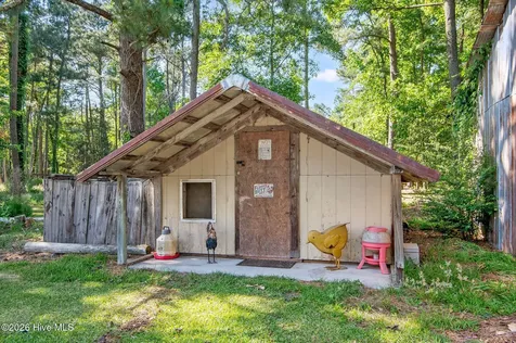 295 Henry Dunn Pickett Road Beulaville NC 28518
