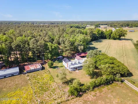 295 Henry Dunn Pickett Road Beulaville NC 28518