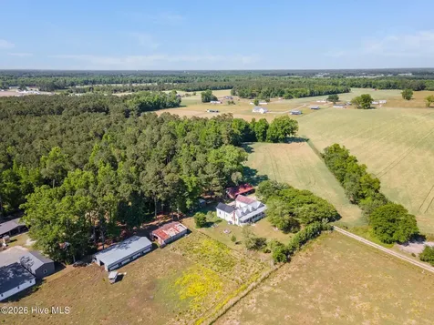295 Henry Dunn Pickett Road Beulaville NC 28518
