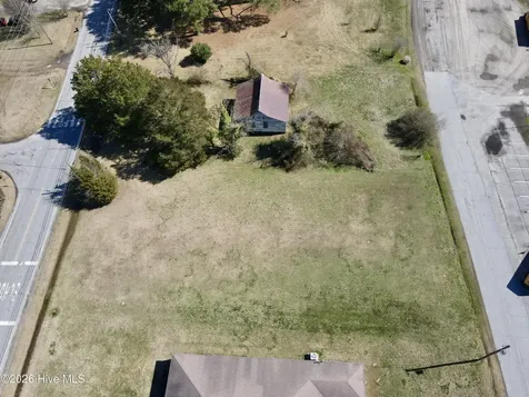 1860 Main Street Williamston NC 27892