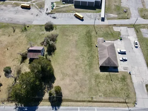 1860 Main Street Williamston NC 27892