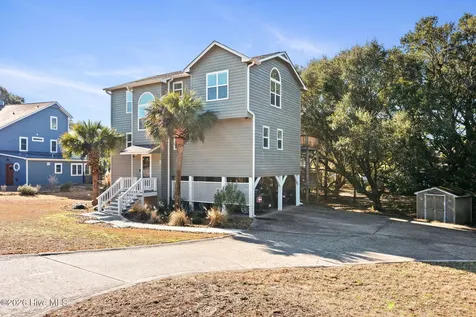 106 Wyndward Court Emerald Isle NC 28594