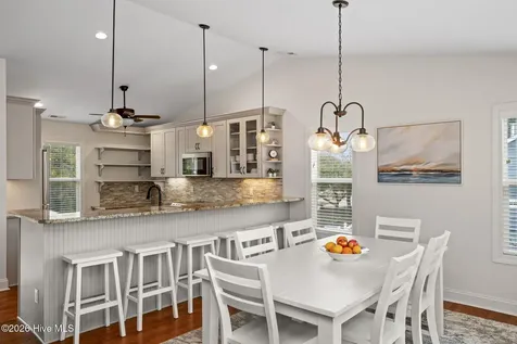 106 Wyndward Court Emerald Isle NC 28594