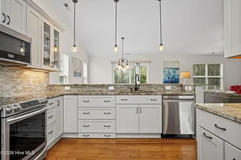 106 Wyndward Court Emerald Isle NC 28594
