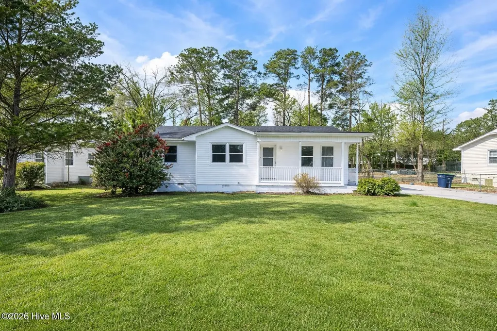 309 Lakewood Drive Jacksonville NC 28546