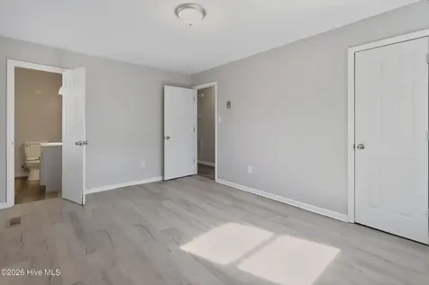 309 Lakewood Drive Jacksonville NC 28546