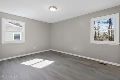 309 Lakewood Drive Jacksonville NC 28546