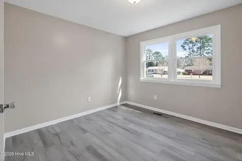 309 Lakewood Drive Jacksonville NC 28546