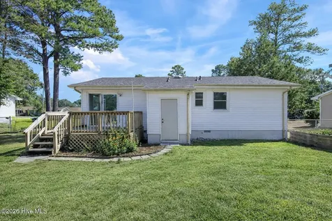 309 Lakewood Drive Jacksonville NC 28546