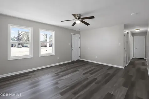 309 Lakewood Drive Jacksonville NC 28546