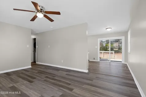 309 Lakewood Drive Jacksonville NC 28546
