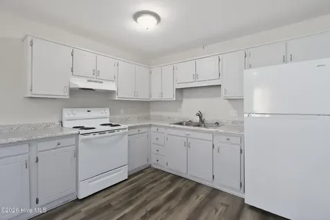 309 Lakewood Drive Jacksonville NC 28546