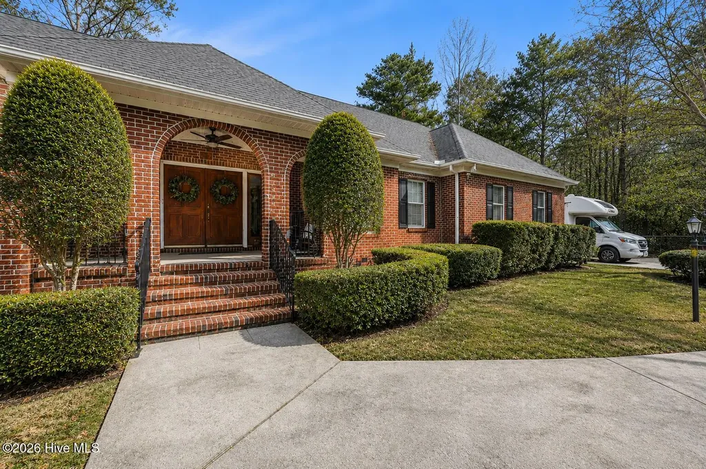 122 Spring Chase Lane Rocky Point NC 28457