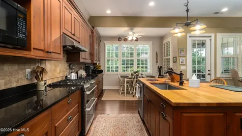 729 Furr Road Vass NC 28394