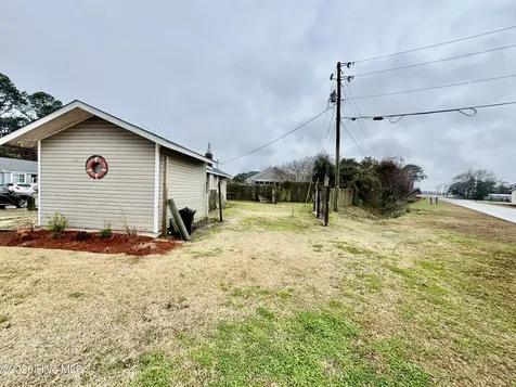100 Earl Avenue Beaufort NC 28516