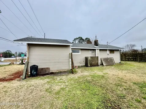 100 Earl Avenue Beaufort NC 28516