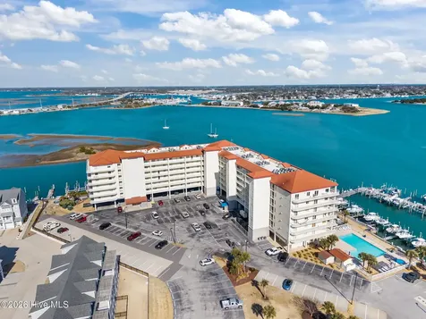 100 Olde Towne Yacht Club Drive Beaufort NC 28516